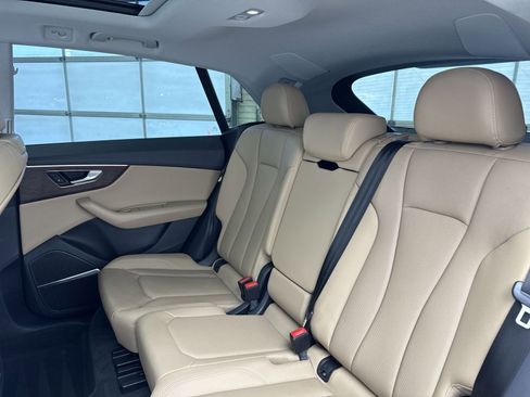 Used 2019 Audi Q8 Premium Plus image 29