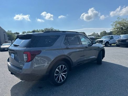 Used 2023 Ford Explorer ST-Line w/ Class IV Trailer Tow Package AWD/4WD image 6
