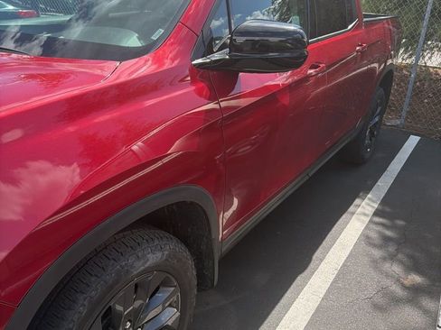 Used 2023 Honda Ridgeline Sport image 2