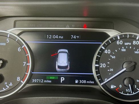 Used 2023 Nissan Rogue S FWD image 15