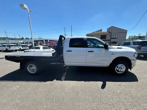 Used 2024 RAM 3500 SLT w/ Quick Order Package 2YG SLT AWD/4WD image 6