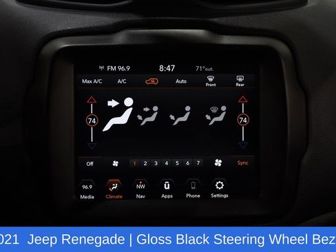 Used 2021 Jeep Renegade Latitude image 17
