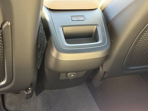 New 2026 Volvo XC60 B5 Plus w/ Protection Package Premier image 12