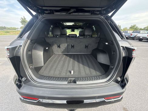 Used 2025 Chevrolet Equinox RS w/ Safety and Technology Package AWD/4WD image 18