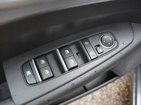 Certified 2024 Kia Forte LXS w/ LXS Technology Package FWD image 19