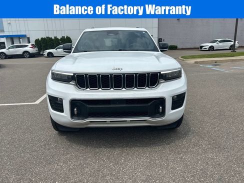 Used 2022 Jeep Grand Cherokee Overland w/ Luxury Tech Group IV image 3