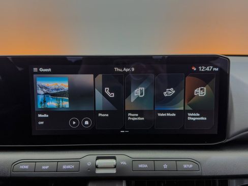 Used 2025 Kia K4 LX image 32