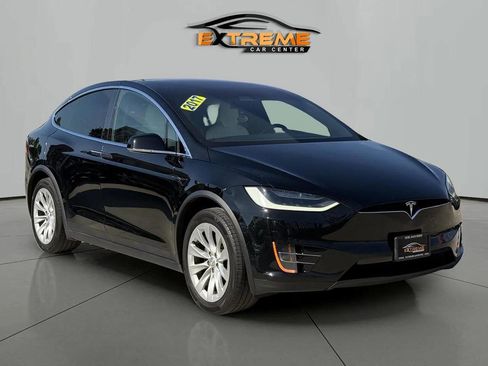 Used 2017 Tesla Model X 75D AWD/4WD image 9
