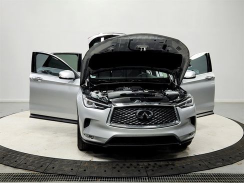 Used 2021 INFINITI QX50 Luxe image 10