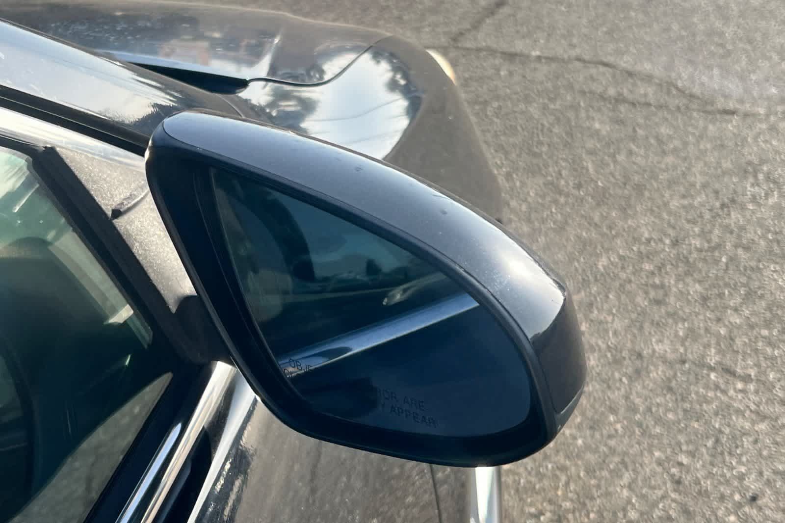 Used 2012 Toyota Camry SE FWD image 19