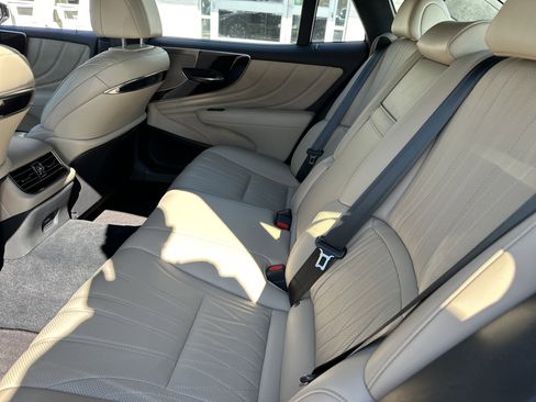 Used 2023 Lexus LS 500 LS 500 w/ Interior Upgrade Package image 12