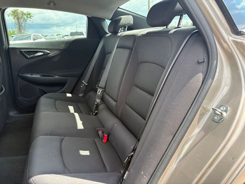 Used 2023 Chevrolet Malibu LT FWD image 14