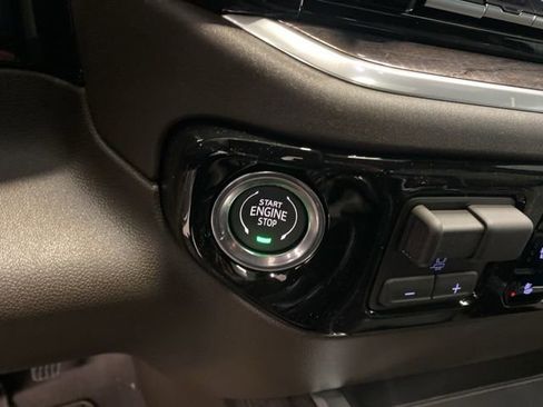 New 2026 Chevrolet Silverado 1500 LTZ w/ LTZ Premium Package AWD/4WD image 17