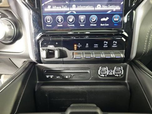 Certified 2019 RAM 1500 Limited image 25