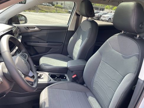 New 2026 Volkswagen Taos SE FWD image 14