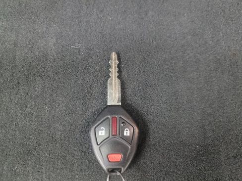 Used 2015 Mitsubishi Outlander Sport ES AWD/4WD image 32