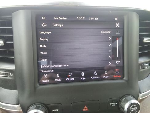Used 2020 RAM 1500 Laramie AWD/4WD image 32