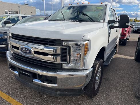 Used 2018 Ford F250 XLT image 3