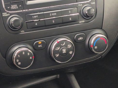 Used 2015 Kia Forte LX w/ Popular Package image 37