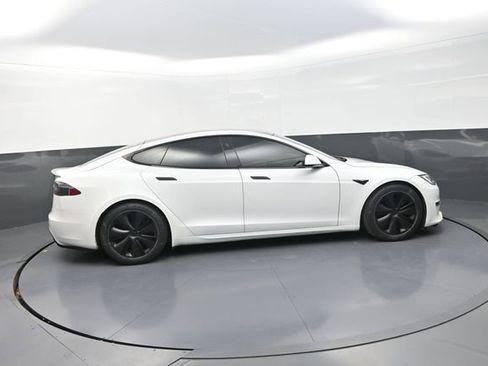 Used 2022 Tesla Model S image 32