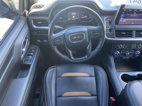 Used 2021 GMC Yukon AT4 w/ LPO, Illumination Package image 11