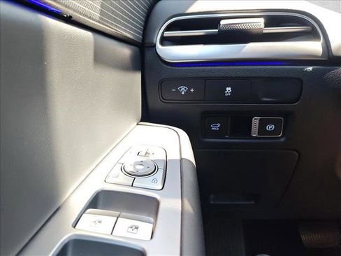 Used 2024 Hyundai Palisade Limited image 23