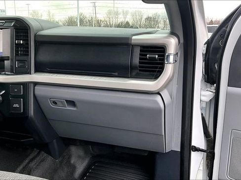 Used 2024 Ford F250 XLT w/ FX4 Off-Road Package image 27