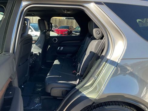 Used 2020 Land Rover Discovery HSE Luxury AWD/4WD image 7