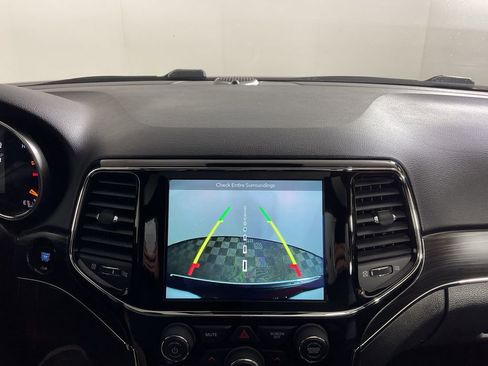 Used 2019 Jeep Grand Cherokee Limited AWD/4WD image 28