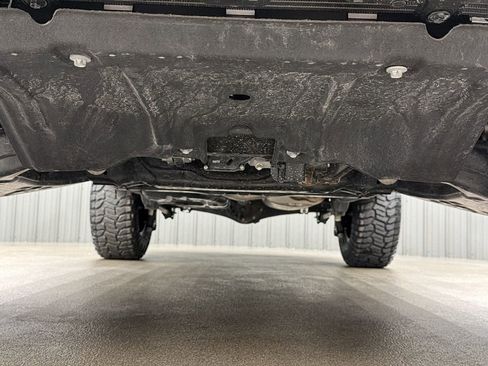 Used 2025 Toyota 4Runner SR5 AWD/4WD image 15