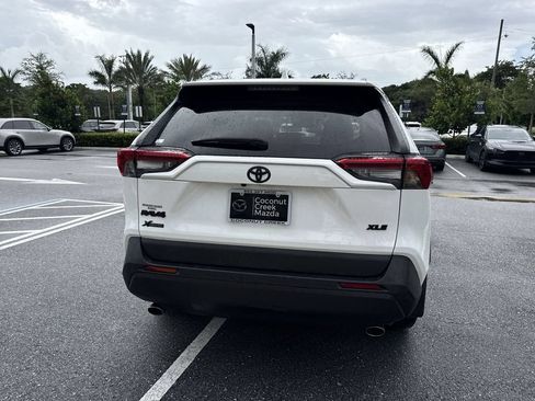 Used 2024 Toyota RAV4 XLE FWD image 25
