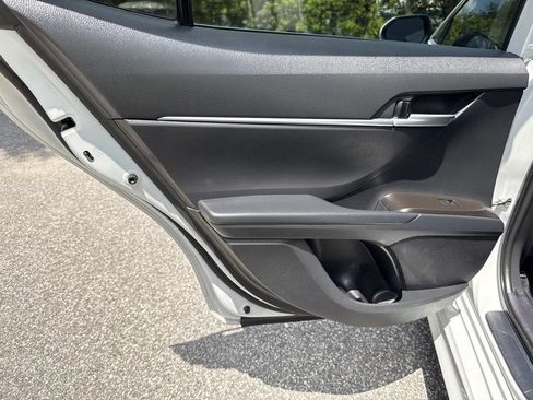 Used 2024 Toyota Camry SE FWD image 13