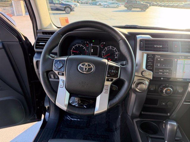 Used 2023 Toyota 4Runner SR5 Premium w/ Moonroof Package AWD/4WD image 17