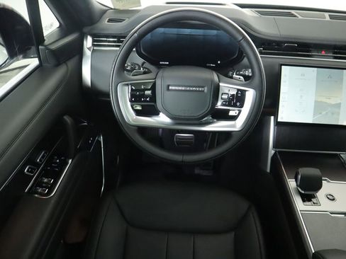 New 2026 Land Rover Range Rover Long Wheelbase SE AWD/4WD image 11
