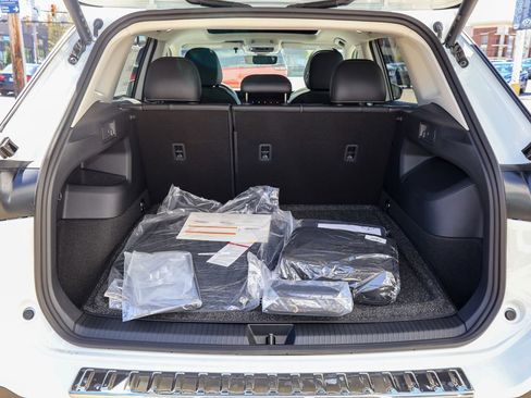 New 2026 Volkswagen Tiguan SE AWD/4WD image 10