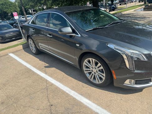 Used 2018 Cadillac XTS Luxury FWD image 6
