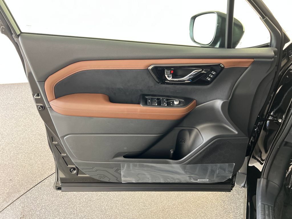 New 2026 Subaru Forester Touring AWD/4WD image 12