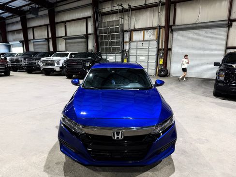 Used 2019 Honda Accord Sport image 10