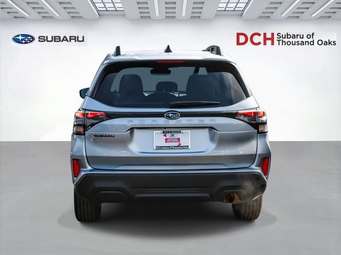 Used 2026 Subaru Forester Premium AWD/4WD image 5