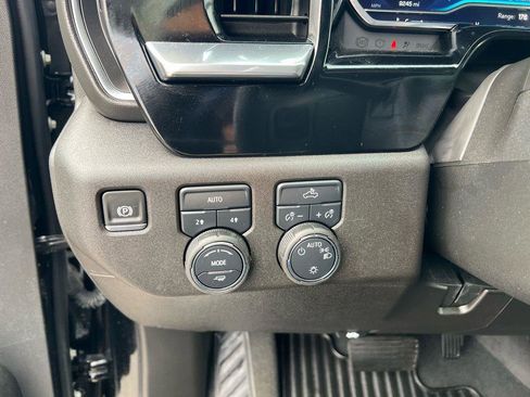 Used 2025 Chevrolet Silverado 1500 LT image 45