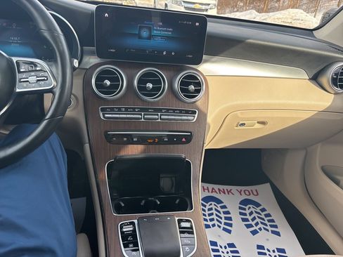 Used 2022 Mercedes-Benz GLC 300 4MATIC image 14