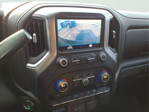 Used 2019 Chevrolet Silverado 1500 LT w/ All-Star Edition image 17