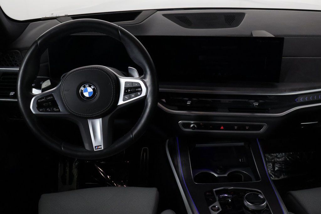 Certified 2024 BMW X7 xDrive40i w/ Executive Package AWD/4WD image 8