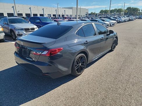 Certified 2025 Toyota Camry SE image 3