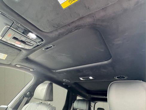 Used 2025 Hyundai Palisade Calligraphy image 18