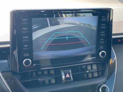 Used 2022 Toyota Corolla LE image 16