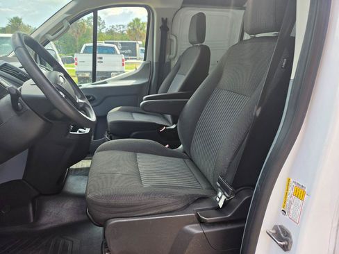 Used 2018 Ford Transit 150 130 Low Roof RWD image 9