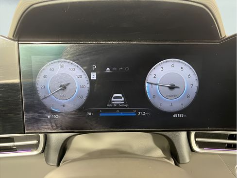 Used 2025 Hyundai Elantra SEL FWD image 17