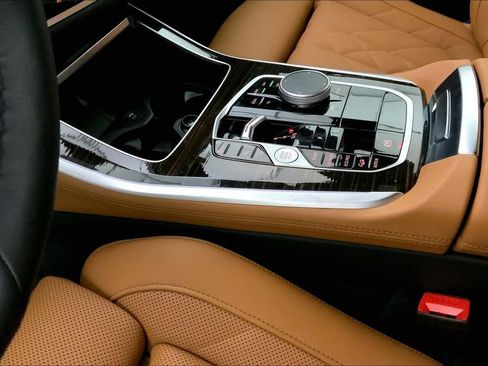 New 2026 BMW X5 xDrive40i w/ Premium Package image 6