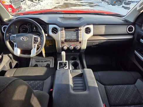 Used 2018 Toyota Tundra SR5 w/ SR5 Upgrade Package image 17